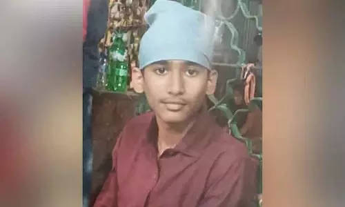 10वीं कक्षा के छात्र ने चूहे मारने की दवा खाकर आत्महत्या की 10वीं कक्षा के छात्र ने चूहे मारने की दवा खाकर आत्महत्या की