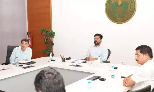 सीएम रेवंत रेड्डी का कोठवालगुडा दौरा, मुसी नदी पुनरुद्धार पर दिया जोर सीएम रेवंत रेड्डी का कोठवालगुडा दौरा, मुसी नदी पुनरुद्धार पर दिया जोर