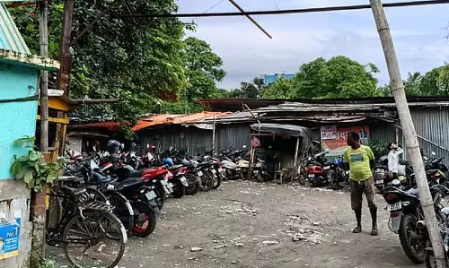 Englishbazar नगर पालिका धोखाधड़ी रोकने के लिए पार्किंग क्षेत्रों में मास्टरकार्ड शुरू करने की नई योजना