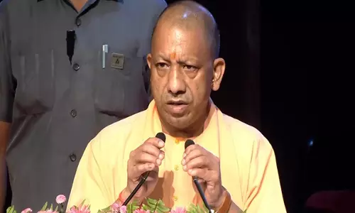 एकल संपर्क सड़कों को प्राथमिकता दें, सभी ब्लैक स्पॉट को मंजूरी दें: CM Yogi