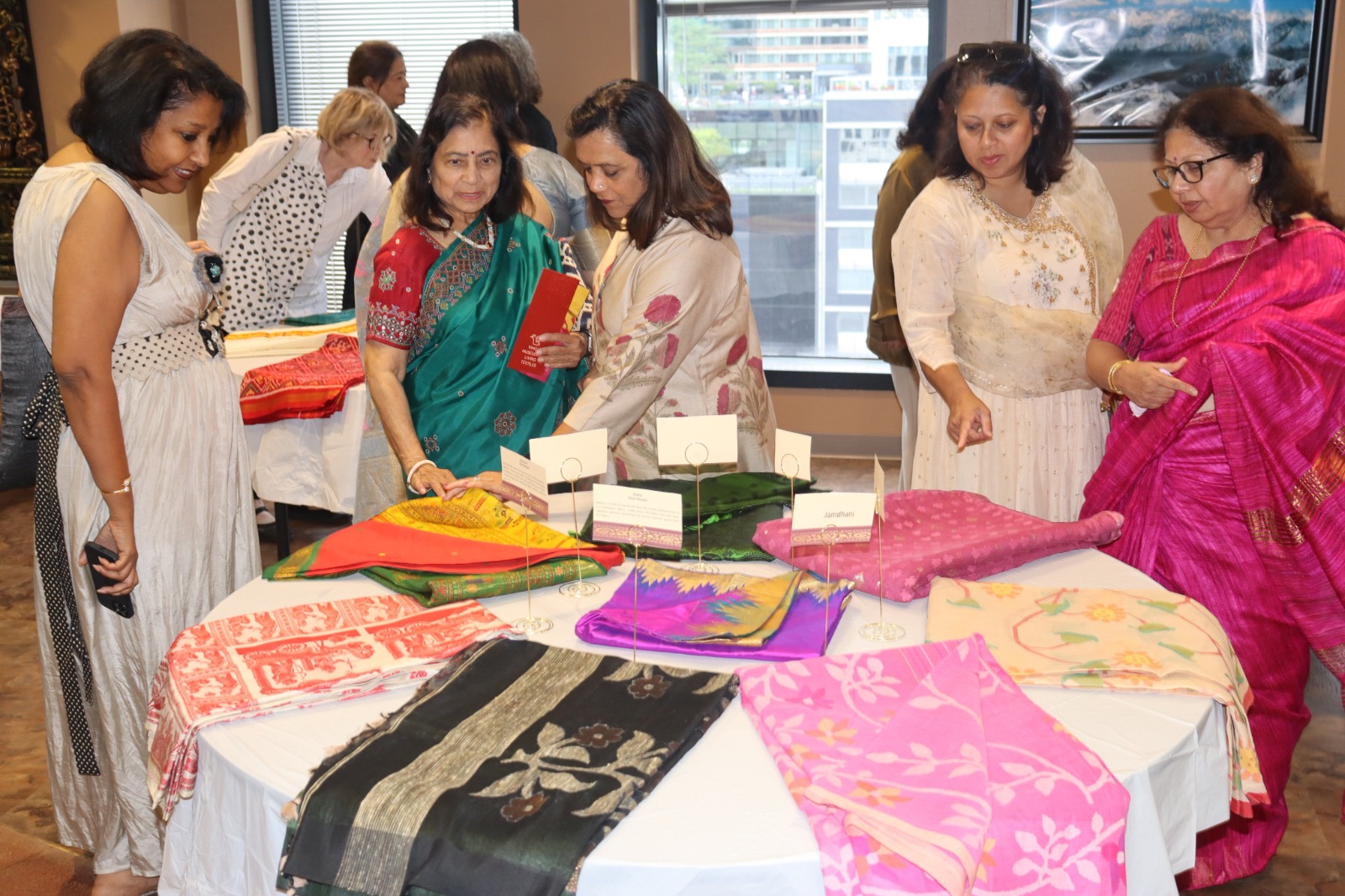 भारतीय मिशन ने शिकागो में भारतीय वस्त्र एवं उनका पुनरुद्धार कार्यक्रम किया आयोजित