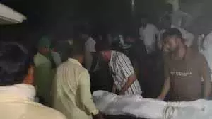 Bijnor: चाट बनी जहर! एक ही गांव के 30 लोग फूड पॉइजनिंग के शिकार, 5 बच्चों की हालत गंभीर Bijnor: चाट बनी जहर! एक ही गांव के 30 लोग फूड पॉइजनिंग के शिकार, 5 बच्चों की हालत गंभीर