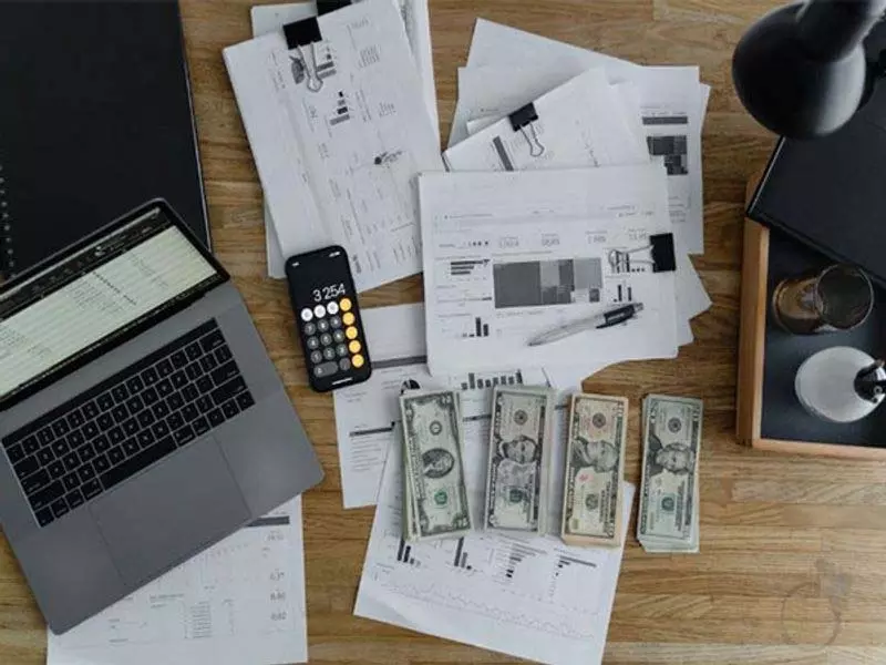 FY 2024 में भारत में CEO वेतन औसतन 7.2 करोड़, MNCs भारतीय कंपनियों से अधिक भुगतान करती हैं: रिपोर्ट FY 2024 में भारत में CEO वेतन औसतन 7.2 करोड़, MNCs भारतीय कंपनियों से अधिक भुगतान करती हैं: रिपोर्ट