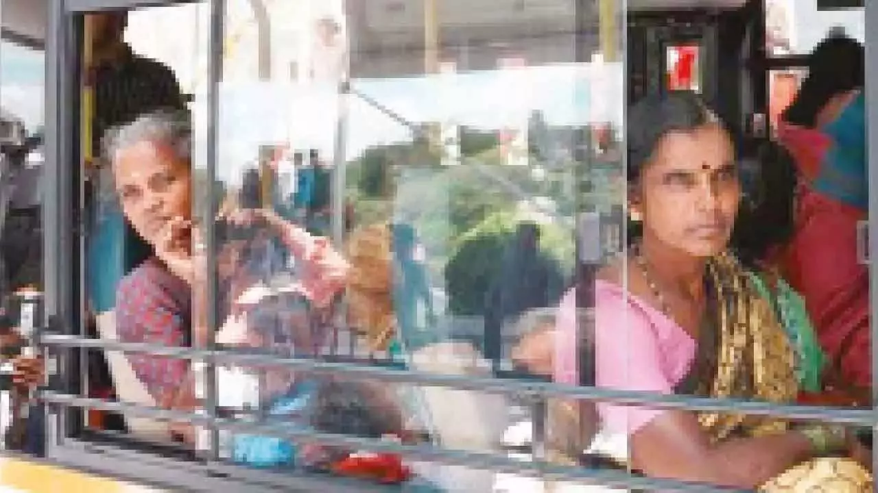 KSRTC ने स्पष्ट किया कि हाल ही में कोई नया सामान नियम लागू नहीं किया KSRTC ने स्पष्ट किया कि हाल ही में कोई नया सामान नियम लागू नहीं किया