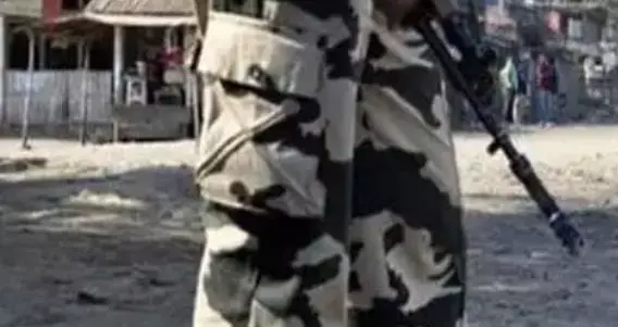 सिर में गोली मारकर CRPF जवान ने किया सुसाइड सिर में गोली मारकर CRPF जवान ने किया सुसाइड