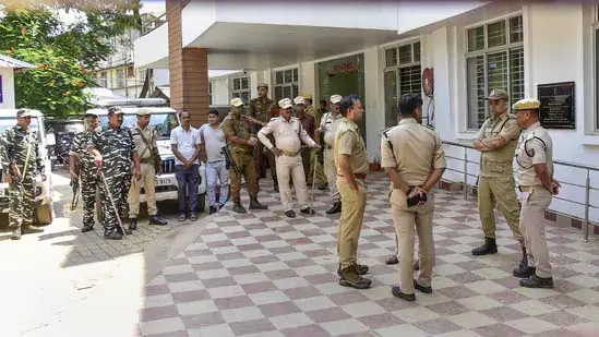 नंदिनी कश्यप को किया गया पुलिस हिरासत में, मेडिकल जांच जारी नंदिनी कश्यप को किया गया पुलिस हिरासत में, मेडिकल जांच जारी