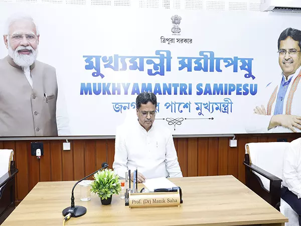 Tripura में ‘मुख्यमंत्री समीपेशु’ का 50वां संस्करण आयोजित, जन-केंद्रित शासन का उदाहरण Tripura में ‘मुख्यमंत्री समीपेशु’ का 50वां संस्करण आयोजित, जन-केंद्रित शासन का उदाहरण