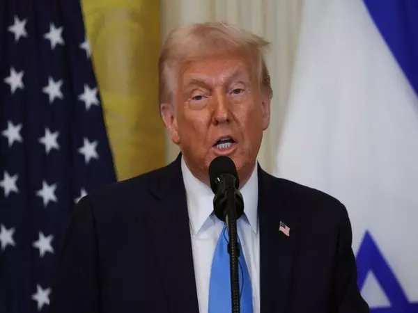 Trump ने गाजा में वास्तविक भुखमरी को स्वीकार किया, खाद्य सहायता बढ़ाने का संकल्प लिया Trump ने गाजा में वास्तविक भुखमरी को स्वीकार किया, खाद्य सहायता बढ़ाने का संकल्प लिया