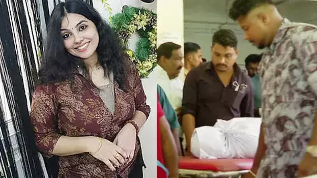 Kerala: अतुल्या के शव का दोबारा परीक्षण पूरा, परिजन को सौंपा गया शव Kerala: अतुल्या के शव का दोबारा परीक्षण पूरा, परिजन को सौंपा गया शव