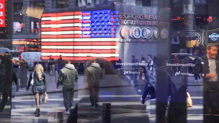 Wall Street वायदा सपाट रेखा के पास मंडरा रहा है, निवेशक फेड के फैसले का इंतजार Wall Street वायदा सपाट रेखा के पास मंडरा रहा है, निवेशक फेड के फैसले का इंतजार