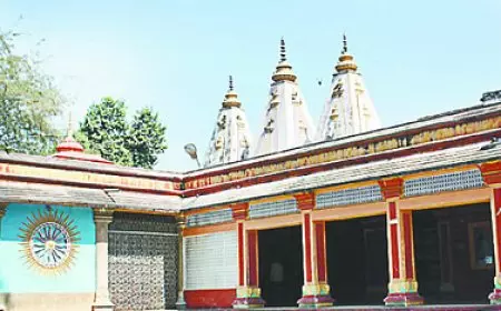 Lucknow: धार्मिक विरासत को संवारने की तैयारी, विदुर कुटी बनेगी आकर्षण केंद्र Lucknow: धार्मिक विरासत को संवारने की तैयारी, विदुर कुटी बनेगी आकर्षण केंद्र