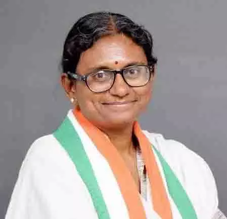 पदयात्रा से पहले कांग्रेस के तेलंगाना प्रभारी ने CM Revanth Reddy से मुलाकात की पदयात्रा से पहले कांग्रेस के तेलंगाना प्रभारी ने CM Revanth Reddy से मुलाकात की