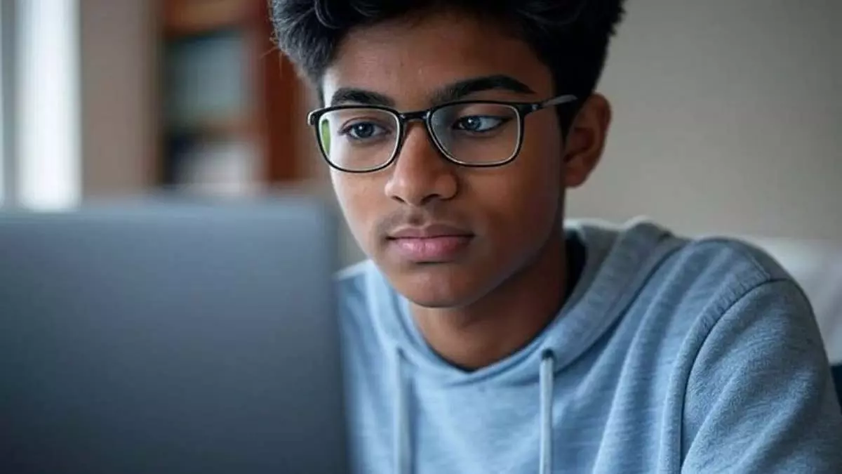 छात्र के साथ अश्लील चैट मामले में शिक्षिका पर गंभीर आरोप, हिरासत में छात्र के साथ अश्लील चैट मामले में शिक्षिका पर गंभीर आरोप, हिरासत में