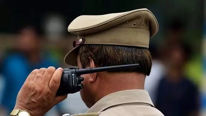 बेंगलुरु में अपार्टमेंट दीवार पर बम धमकी का संदेश मिला बेंगलुरु में अपार्टमेंट दीवार पर बम धमकी का संदेश मिला