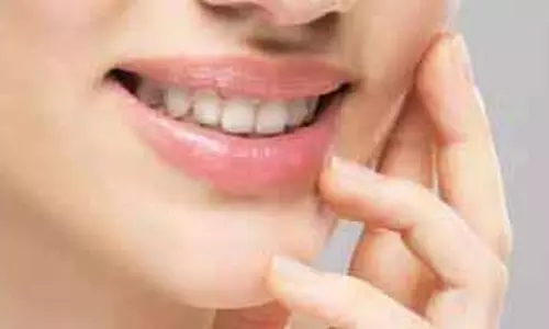 Beauty Tips: काले होंठों को फिर से गुलाबी बनाने के लिए अपनाएं ये घरेलू उपाय Beauty Tips: काले होंठों को फिर से गुलाबी बनाने के लिए अपनाएं ये घरेलू उपाय
