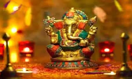 Lord Ganesha Puja: बुधवार का दिन गणेश भगवान को क्यों है समर्पित, जानिए इसका महात्म्य Lord Ganesha Puja: बुधवार का दिन गणेश भगवान को क्यों है समर्पित, जानिए इसका महात्म्य