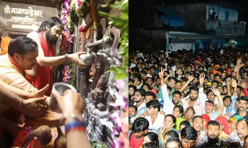 MP के उज्जैन में नाग पंचमी का उत्सव; मंदिर के द्वार साल में केवल एक बार खुलते हैं MP के उज्जैन में नाग पंचमी का उत्सव; मंदिर के द्वार साल में केवल एक बार खुलते हैं