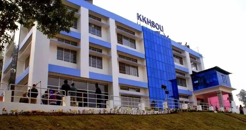 Assam के KKH विश्वविद्यालय ने 41 क्वालीफायर के साथ यूजीसी-नेट 2025 में अपना दबदबा बनाया Assam के KKH विश्वविद्यालय ने 41 क्वालीफायर के साथ यूजीसी-नेट 2025 में अपना दबदबा बनाया