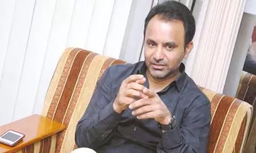 पेट्रोल-डीजल पर उपकर बढ़ाकर आय अर्जित करने वाले श्रमिकों के कल्याण पर खर्च करें: मंत्री