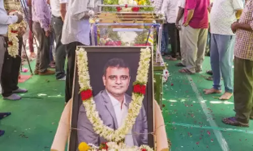 Karnataka: पहलगाम आतंकी हमले के पीड़ित परिवार को ऑपरेशन महादेव से मिली राहत Karnataka: पहलगाम आतंकी हमले के पीड़ित परिवार को ऑपरेशन महादेव से मिली राहत