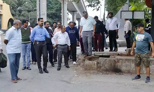 बन्नेरघट्टा रोड को आदर्श पैदल मार्ग बनाया जाना चाहिए: BBMP मुख्य आयुक्त महेश्वर राव बन्नेरघट्टा रोड को आदर्श पैदल मार्ग बनाया जाना चाहिए: BBMP मुख्य आयुक्त महेश्वर राव