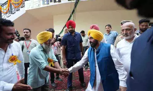 राष्ट्रपति द्वारा राज्य अधिनियमों को मंजूरी मिलने के बाद बैलगाड़ी दौड़ शुरू होगी: CM राष्ट्रपति द्वारा राज्य अधिनियमों को मंजूरी मिलने के बाद बैलगाड़ी दौड़ शुरू होगी: CM