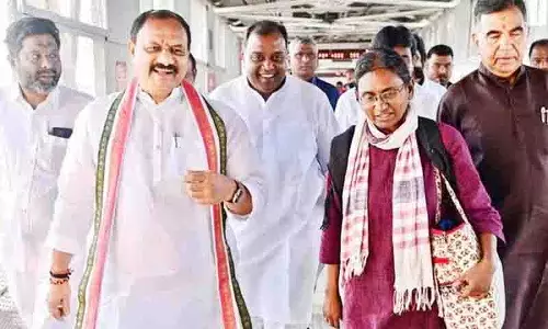 Hyderabad: मीनाक्षी नटराजन की पदयात्रा से कांग्रेस में सवाल उठने लगे हैं