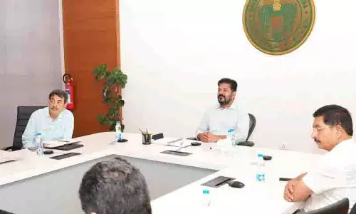 CM रेवंत रेड्डी ने कोठवालगुडा में प्रतिष्ठित स्थल के साथ मुसी नदी के कायाकल्प पर जोर दिया CM रेवंत रेड्डी ने कोठवालगुडा में प्रतिष्ठित स्थल के साथ मुसी नदी के कायाकल्प पर जोर दिया