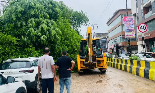Jaipur: प्रशासन और नगर परिषद मैदान में एक्टिव, अफसर ले रहे हालात का जायजा Jaipur: प्रशासन और नगर परिषद मैदान में एक्टिव, अफसर ले रहे हालात का जायजा