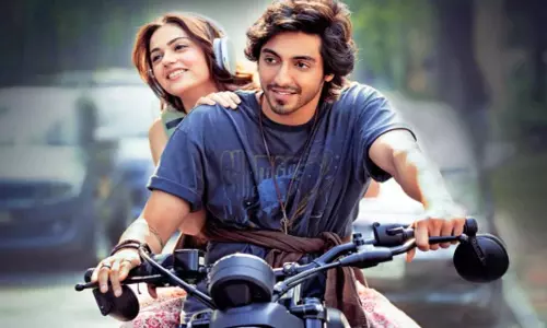 Saiyaaara ने 12वें दिन वर्ल्डवाइड बॉक्स ऑफिस पर 400 करोड़ रुपये के क्लब में प्रवेश किया Saiyaaara ने 12वें दिन वर्ल्डवाइड बॉक्स ऑफिस पर 400 करोड़ रुपये के क्लब में प्रवेश किया