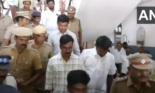 मंदिर रक्षक अजित कुमार की मौत मामलें में 5 पुलिसकर्मी को मिली न्यायिक हिरासत मंदिर रक्षक अजित कुमार की मौत मामलें में 5 पुलिसकर्मी को मिली न्यायिक हिरासत