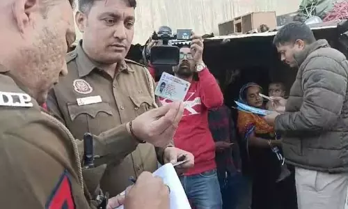 Bangladeshi अप्रवासी और उनकी पहचान - ट्रांसजेंडर के रूप में कैसे प्रच्छन्न