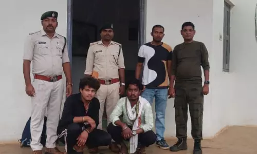 वन विभाग की कार्रवाई, वन्य प्राणी का शिकार करने वाले दो आरोपी गिरफ्तार वन विभाग की कार्रवाई, वन्य प्राणी का शिकार करने वाले दो आरोपी गिरफ्तार