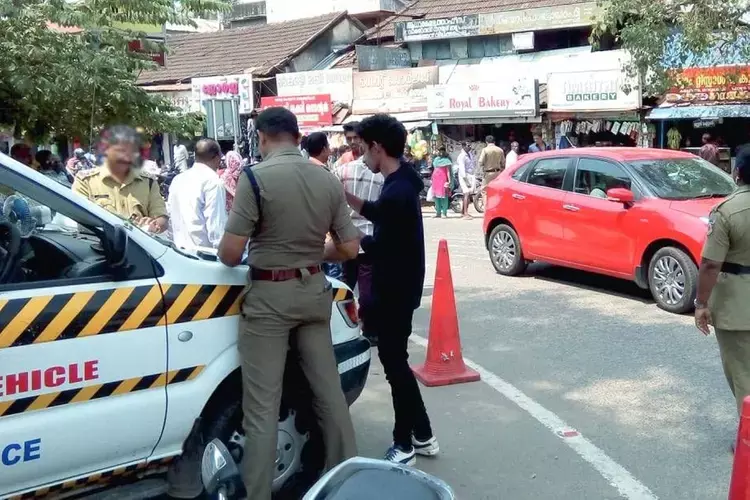 Kochi यातायात पुलिस ने 3 महीनों में 1.31 करोड़ रुपये का जुर्माना वसूला