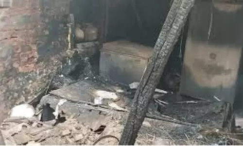 Panipat: गैस सिलेंडर फटने से बड़ा हादसा, चार घायल Panipat: गैस सिलेंडर फटने से बड़ा हादसा, चार घायल