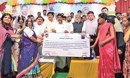 Bhatti Vikramarka : केंद्र को बीसी आरक्षण को वैध बनाना चाहिए