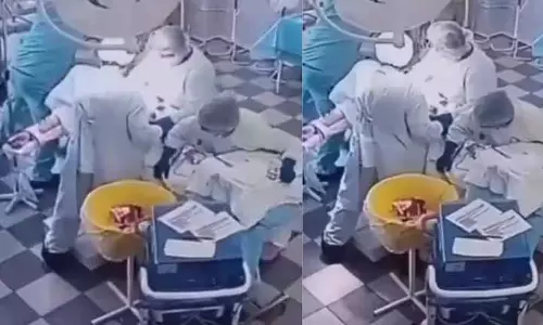 Russia के कामचटका में भूकंप के बाद ऑपरेशन जारी, डॉक्टर शांति से ऑपरेशन जारी रख रहे
