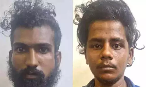 लड़की का अपहरण और उसे प्रताड़ित करने के आरोप में दो गिरफ्तार लड़की का अपहरण और उसे प्रताड़ित करने के आरोप में दो गिरफ्तार