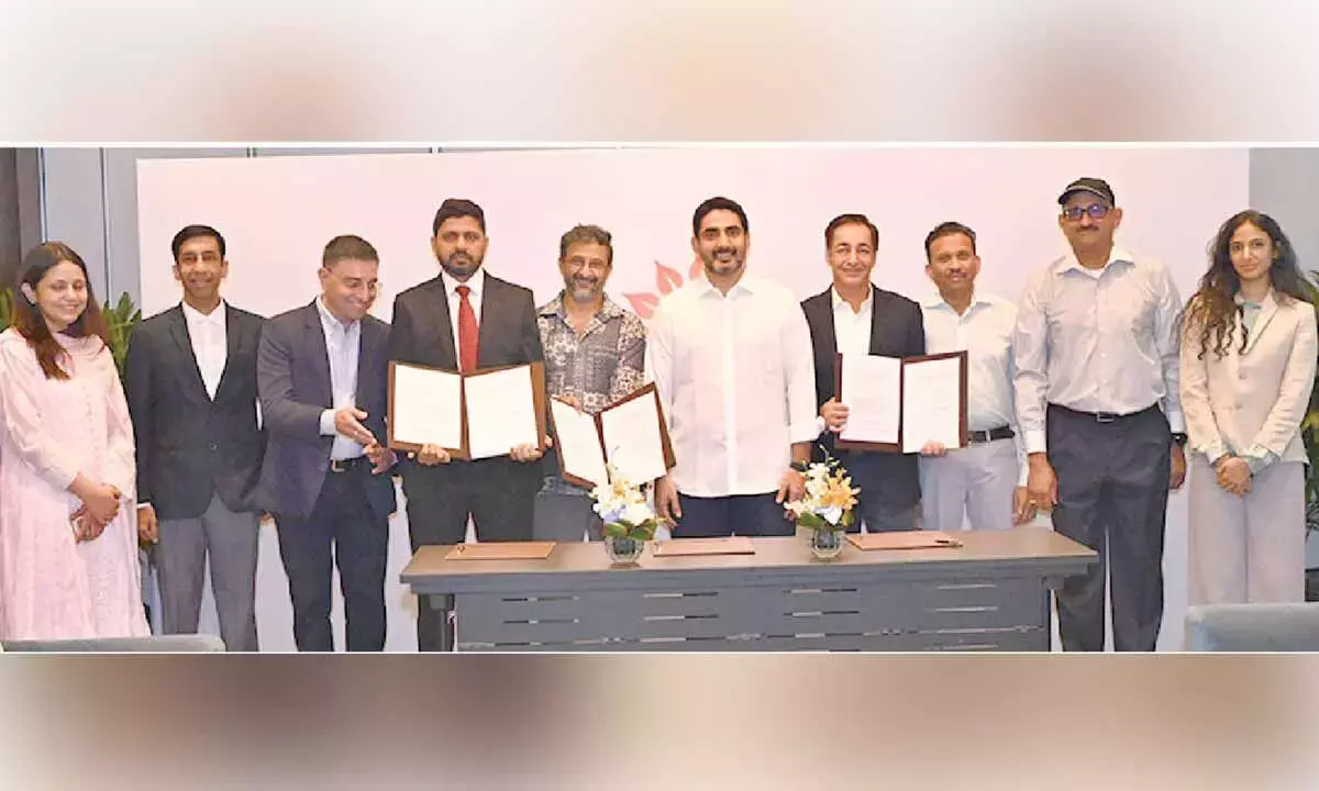 Andhra: रचनात्मक अर्थव्यवस्था को बढ़ावा देने के लिए एपी ने यूट्यूब और टेज़ारैक्ट के साथ समझौता किया Andhra: रचनात्मक अर्थव्यवस्था को बढ़ावा देने के लिए एपी ने यूट्यूब और टेज़ारैक्ट के साथ समझौता किया