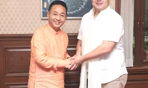 सीएपी Sikkim उम्मीदवार एसकेएम में शामिल, एक अन्य ने पार्टी से इस्तीफा दिया सीएपी Sikkim उम्मीदवार एसकेएम में शामिल, एक अन्य ने पार्टी से इस्तीफा दिया