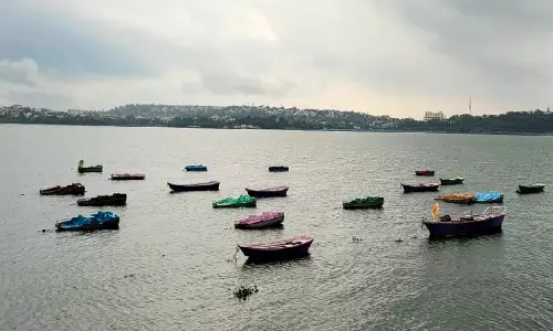 Bhopal: बड़ा तालाब भरने की कगार पर, 3.6 फीट की गुंजाइश बाकी Bhopal: बड़ा तालाब भरने की कगार पर, 3.6 फीट की गुंजाइश बाकी
