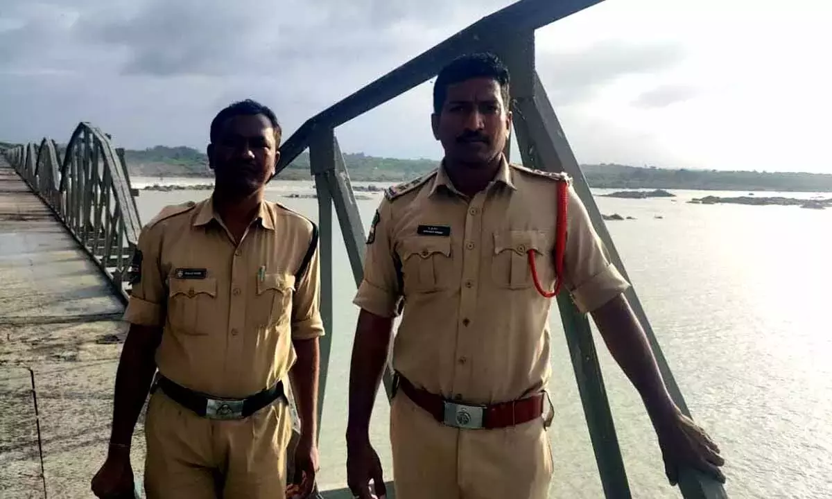 PJP बांध में भारी जलस्तर के कारण गेट खोलने पड़े; जलाशय पूरी क्षमता के करीब PJP बांध में भारी जलस्तर के कारण गेट खोलने पड़े; जलाशय पूरी क्षमता के करीब