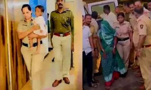 कटराज झुग्गी से किडनैप, पुणे पुलिस ने बच्ची को सुरक्षित लौटाया कटराज झुग्गी से किडनैप, पुणे पुलिस ने बच्ची को सुरक्षित लौटाया