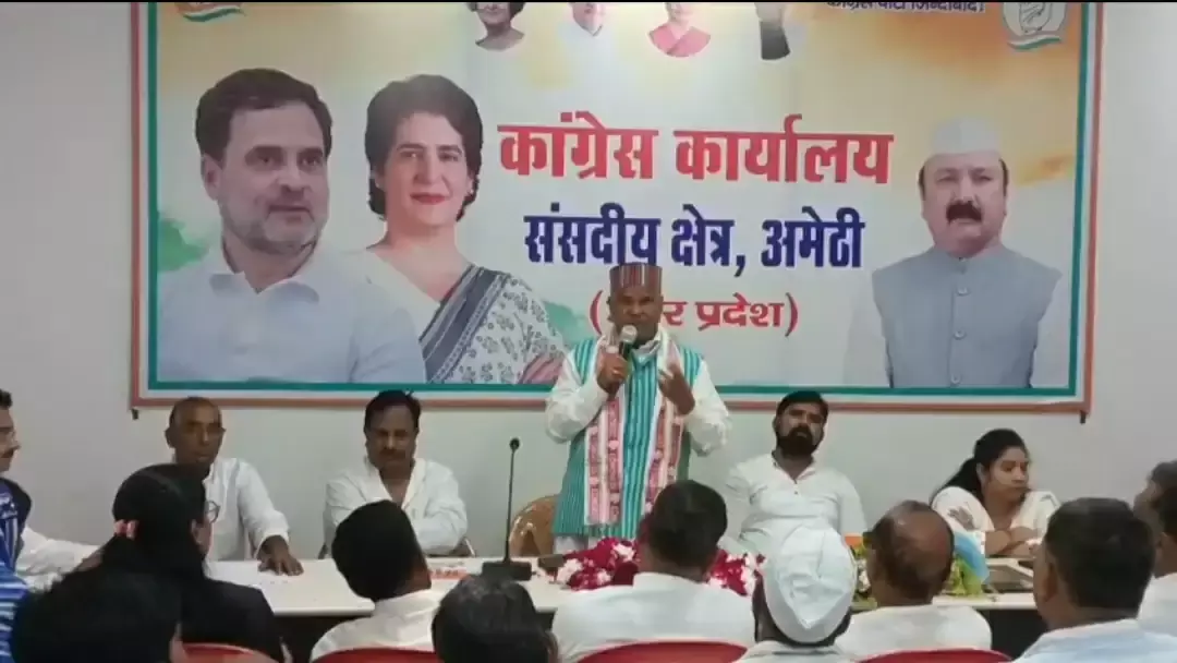 Amethi: स्कूल बंद, शराब दुकानें चालू, ये कैसी नीति: भगवती प्रसाद