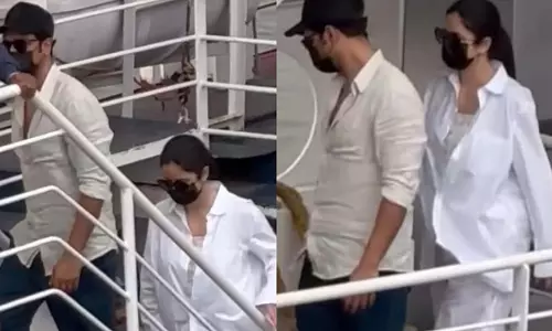 विक्की-कैटरीना अलीबाग में स्पॉट, कैट की ड्रेस पर लगे कयास