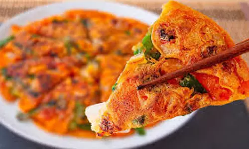 6 आसान स्टेप्स में बनाएं असली Korean kimchi pancakes 6 आसान स्टेप्स में बनाएं असली Korean kimchi pancakes