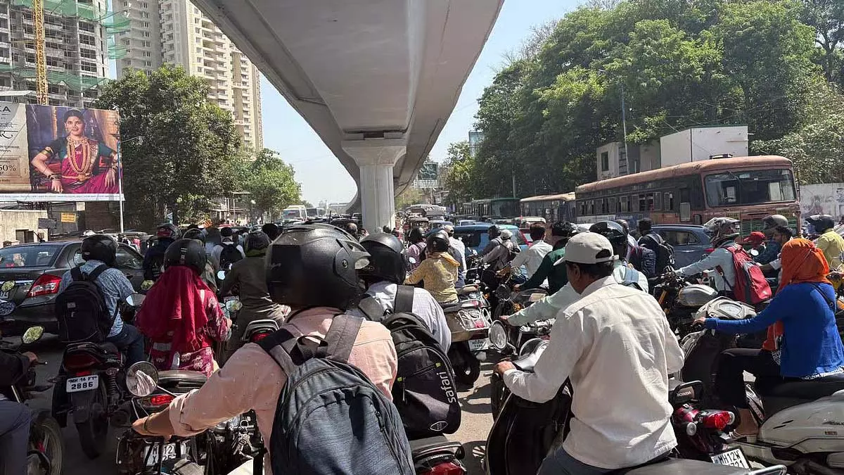 नासिक के सांसद ने केंद्रीय मंत्री के साथ ESIC अस्पताल और श्रमिकों के मुद्दों पर चर्चा की नासिक के सांसद ने केंद्रीय मंत्री के साथ ESIC अस्पताल और श्रमिकों के मुद्दों पर चर्चा की