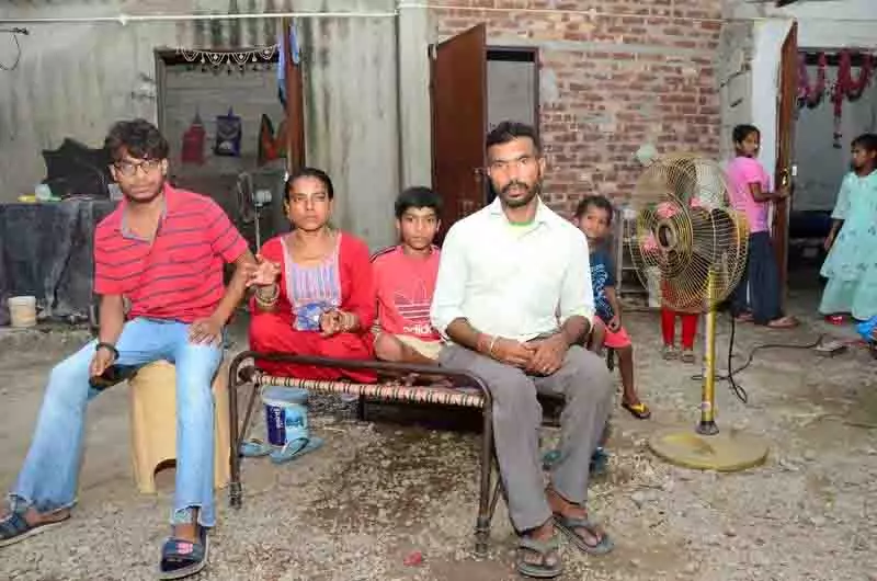 Punjab:15 साल की अर्चना टीचर बनना चाहती थी, डॉक्टर की लापरवाही से हुई मौत Punjab:15 साल की अर्चना टीचर बनना चाहती थी, डॉक्टर की लापरवाही से हुई मौत