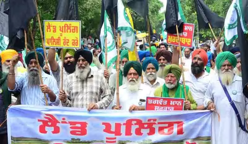 Ludhiana में पंजाब सरकार धीमी गति से आगे बढ़ेगी, अधिकारियों और विधायकों ने विरोध जताया Ludhiana में पंजाब सरकार धीमी गति से आगे बढ़ेगी, अधिकारियों और विधायकों ने विरोध जताया