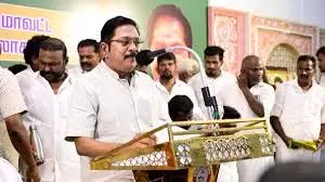 टीटीवी दिनाकरन: एआईएडीएमके की वापसी से एनडीए हुआ मजबूत टीटीवी दिनाकरन: एआईएडीएमके की वापसी से एनडीए हुआ मजबूत